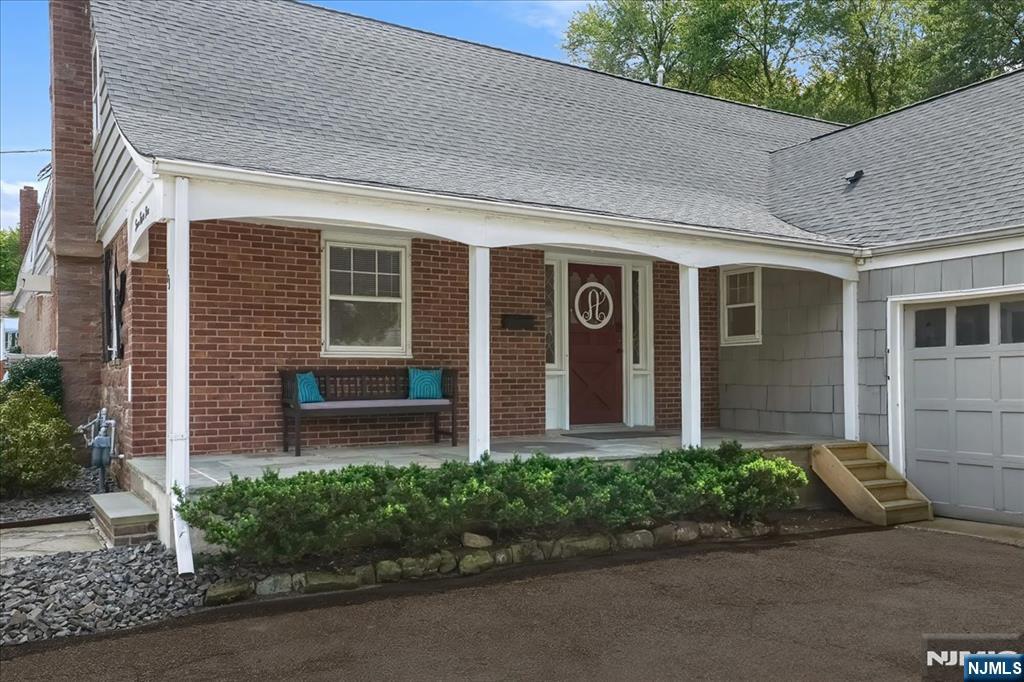 Photo 4 of Single family home for sale at 783 Woodland Ave, Oradell, NJ 07649 | MLS# 26034193 | Listing updated on 2026-09-17