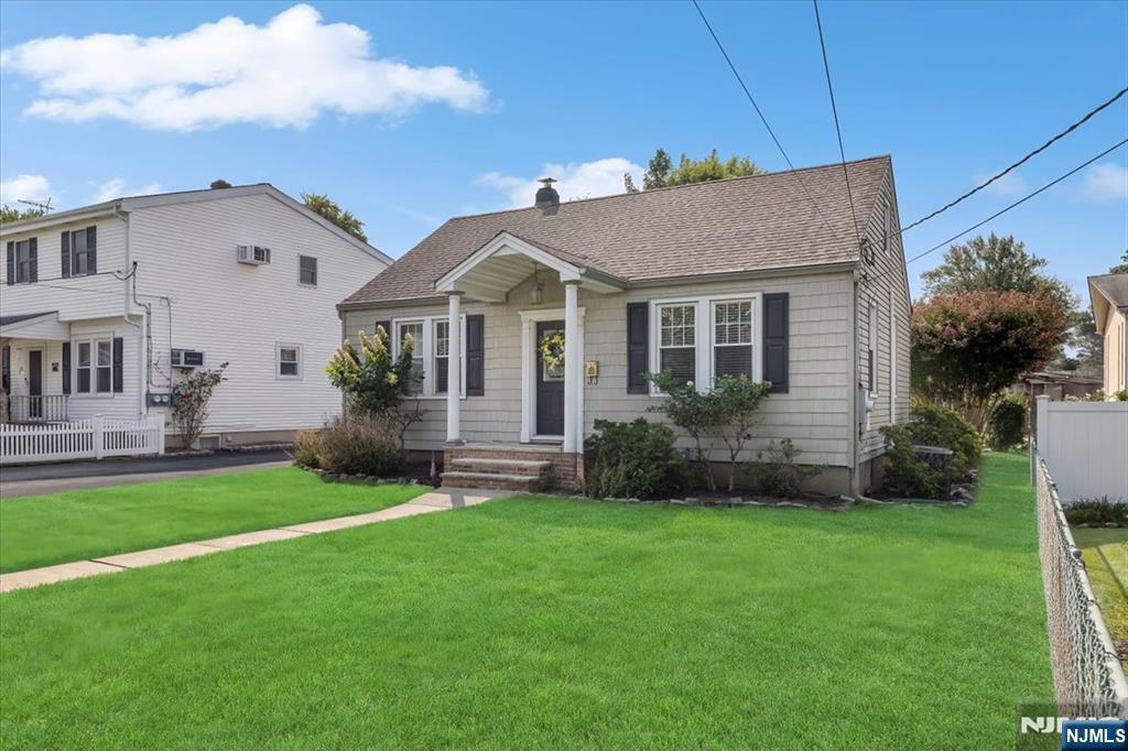 81 Locust Avenue - Photo 2