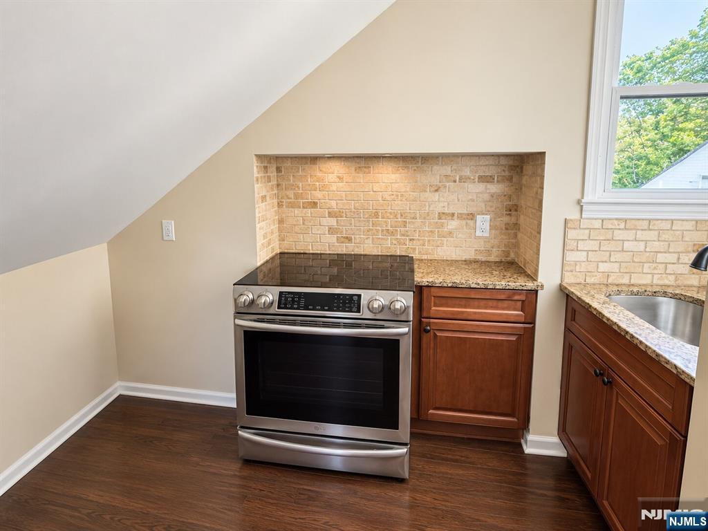 27 High Street 2 - Photo 1