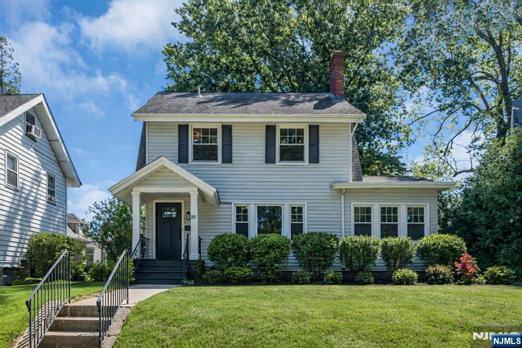 25 Laurel Avenue - Photo 1