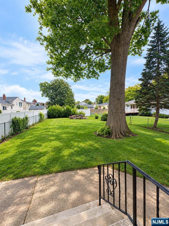 2614 Stiles Street - Photo 2