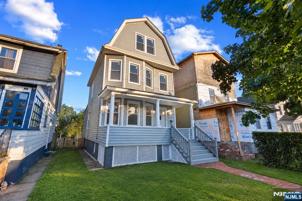 190 Watchung Avenue - Photo 1