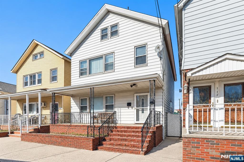 119 21st Street - Photo 1
