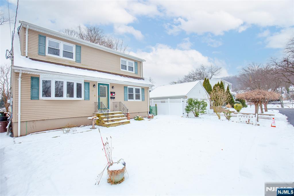 26 Genevieve Avenue 2 - Photo 1