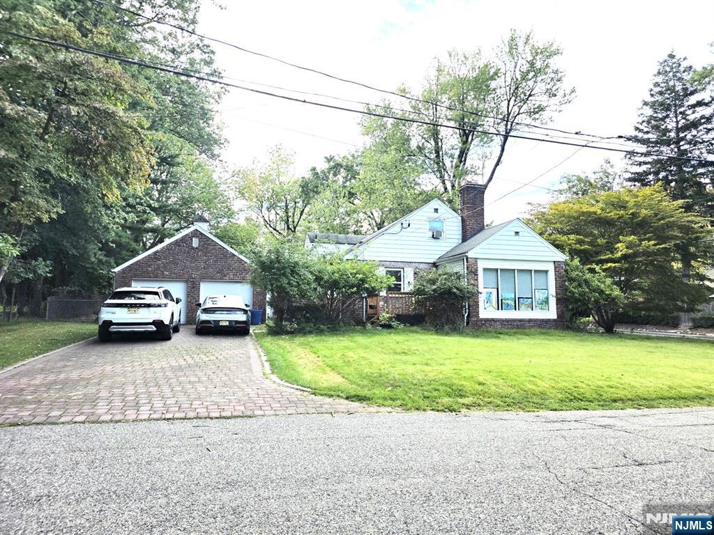 42 Madison - Photo 1