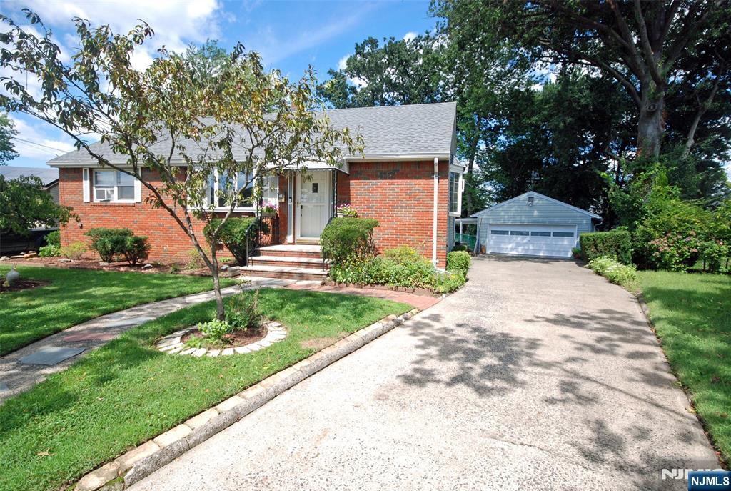 42 Oak Ridge Road - Photo 1