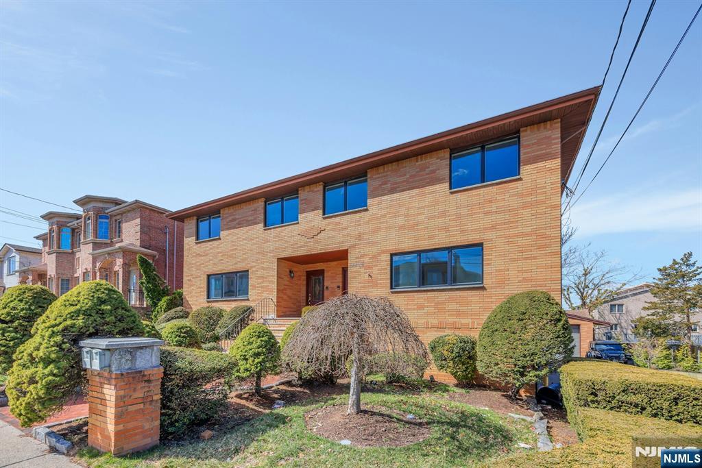 Photo 2 of Multi family home for sale at 2413 Hammett Ave, Fort Lee, NJ 07024 | MLS# 26034292 | Listing updated on 2026-10-06