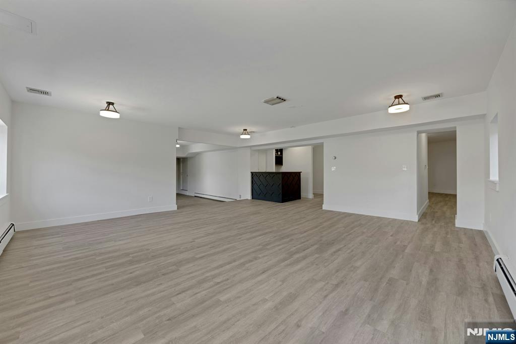 2413 Hammett Avenue — photo 25