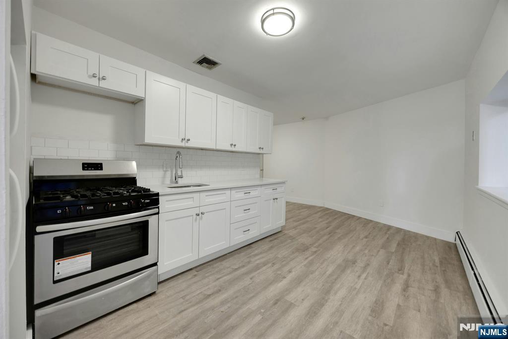 2413 Hammett Avenue — photo 26
