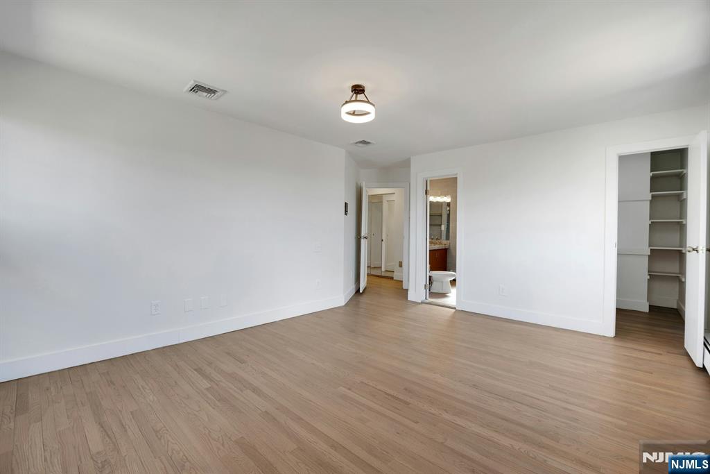 2413 Hammett Avenue — photo 34