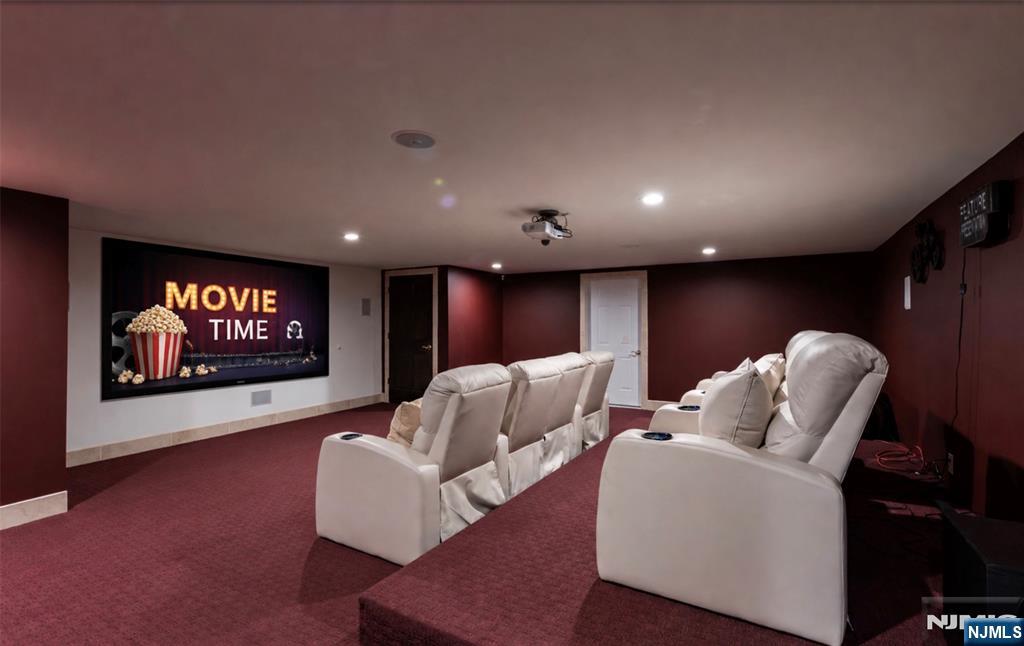 305 Green Road — photo 32