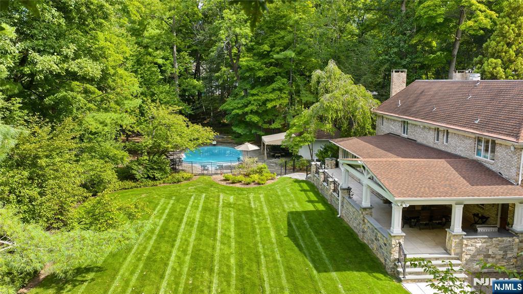 963 Huron Road - Photo 3