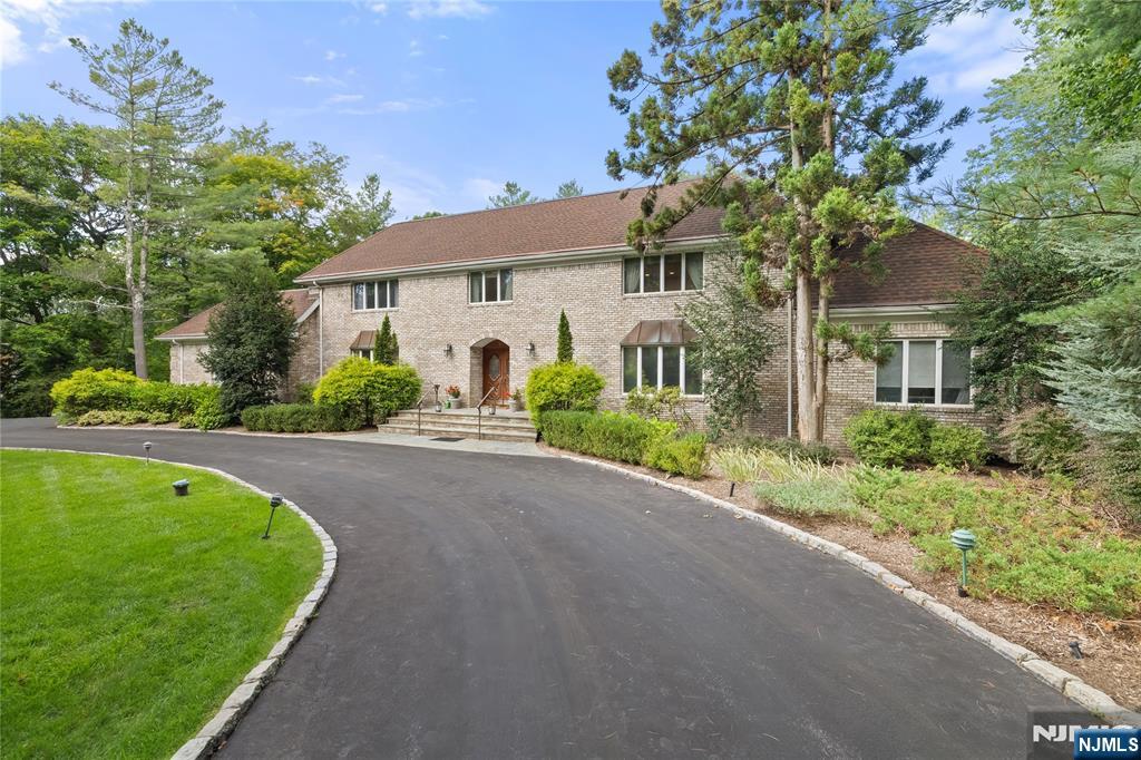 963 Huron Road - Photo 4