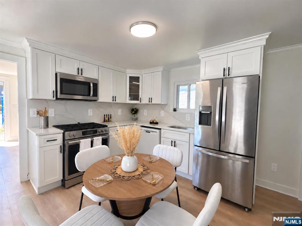 80 Glenwild Avenue - Photo 1