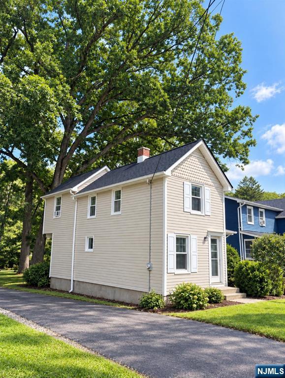 80 Glenwild Avenue - Photo 2