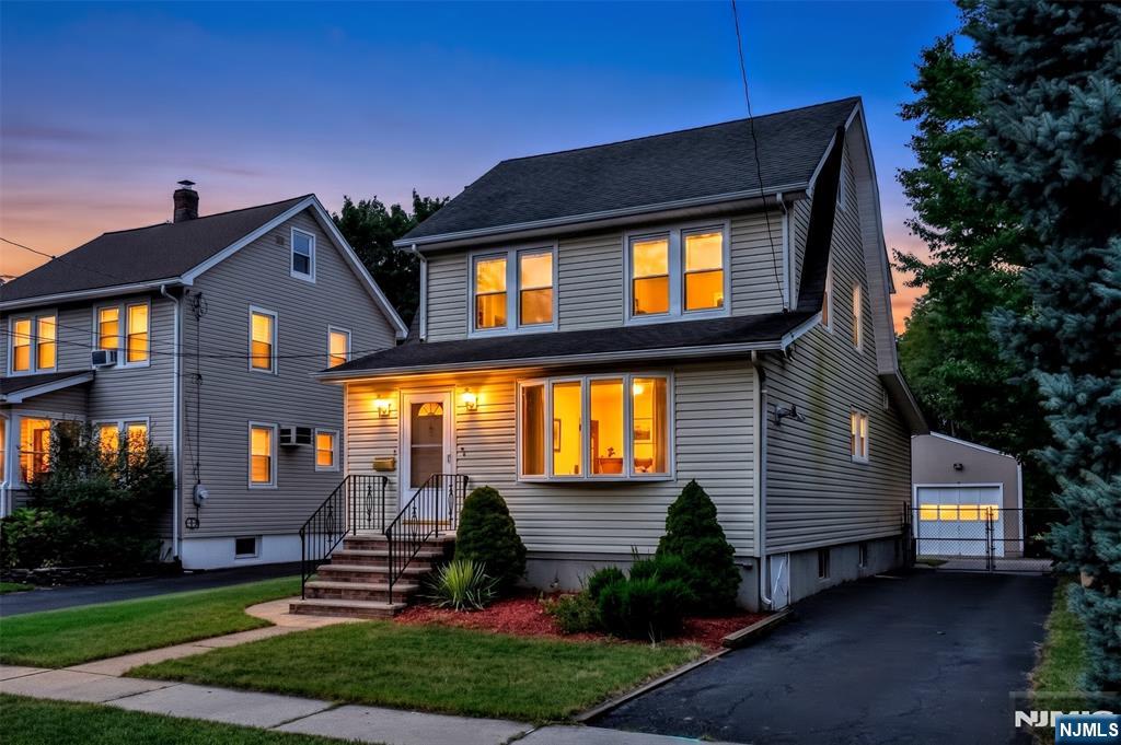 638 Asbury Street - Photo 1