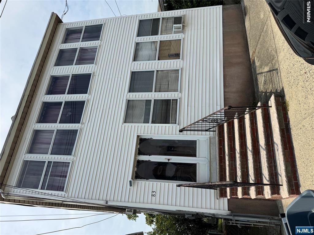 83 Ray Street - Photo 1