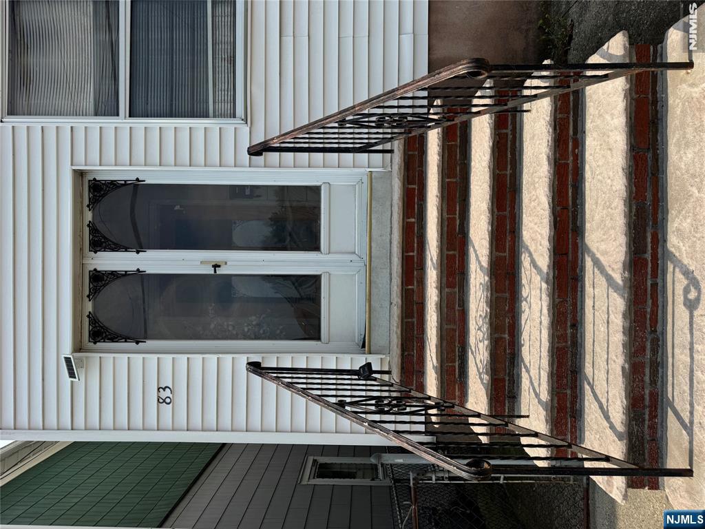 83 Ray Street - Photo 2