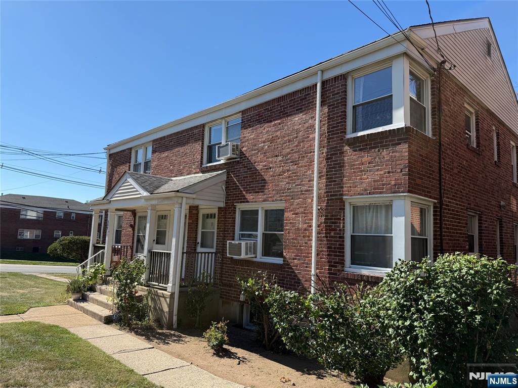 309 Hillside Avenue 2