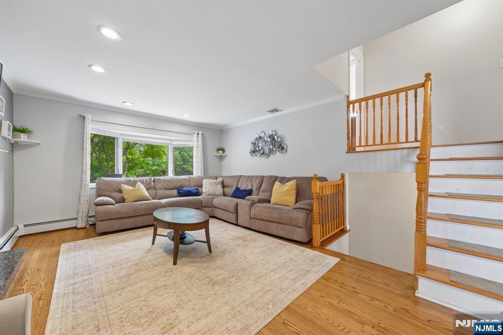 Photo 4 of Single family home for sale at 175 Marginal Rd, Elmwood Park, NJ 07407 | MLS# 26034375 | Listing updated on 2026-09-17