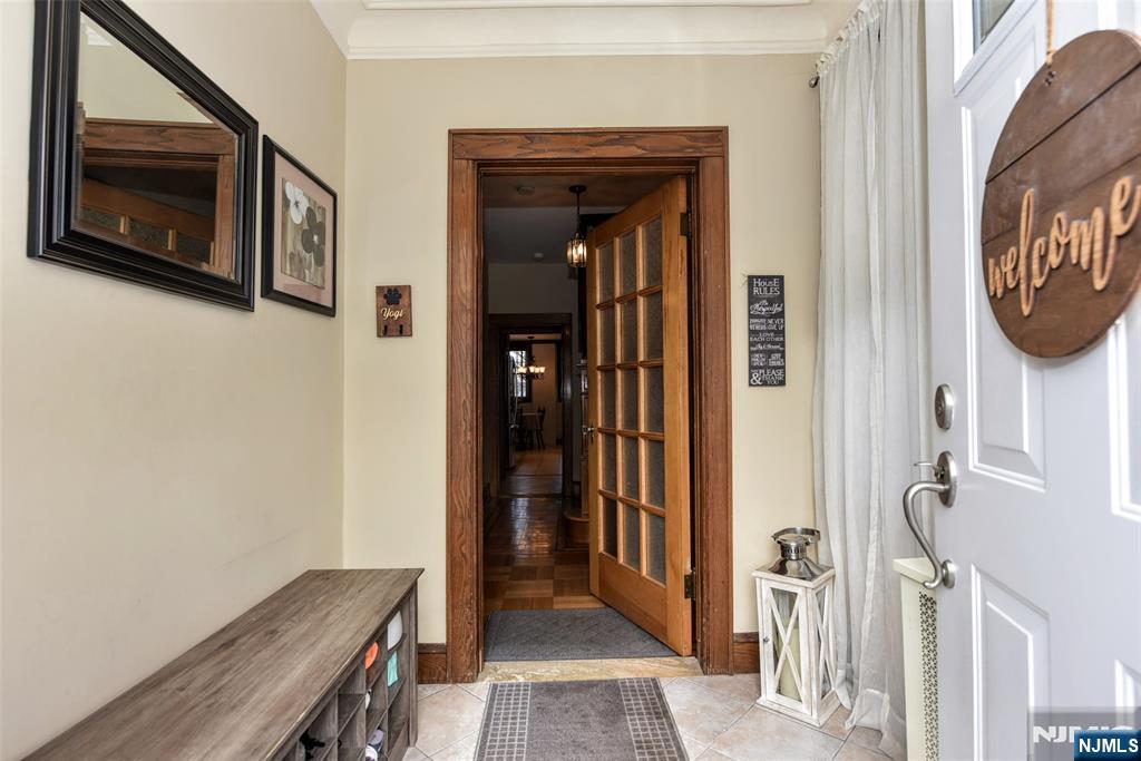 519 Saint Pauls Avenue - Photo 4