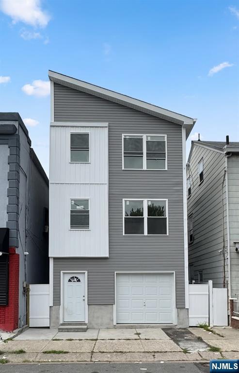 190 Beech Street - Photo 1
