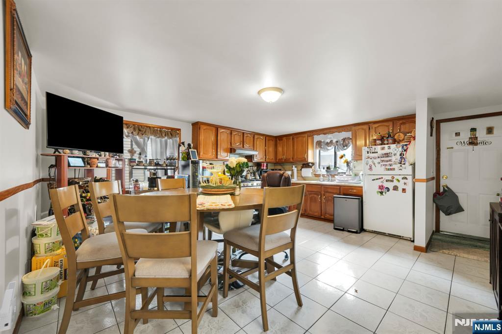 83 Pacific Street - Photo 5
