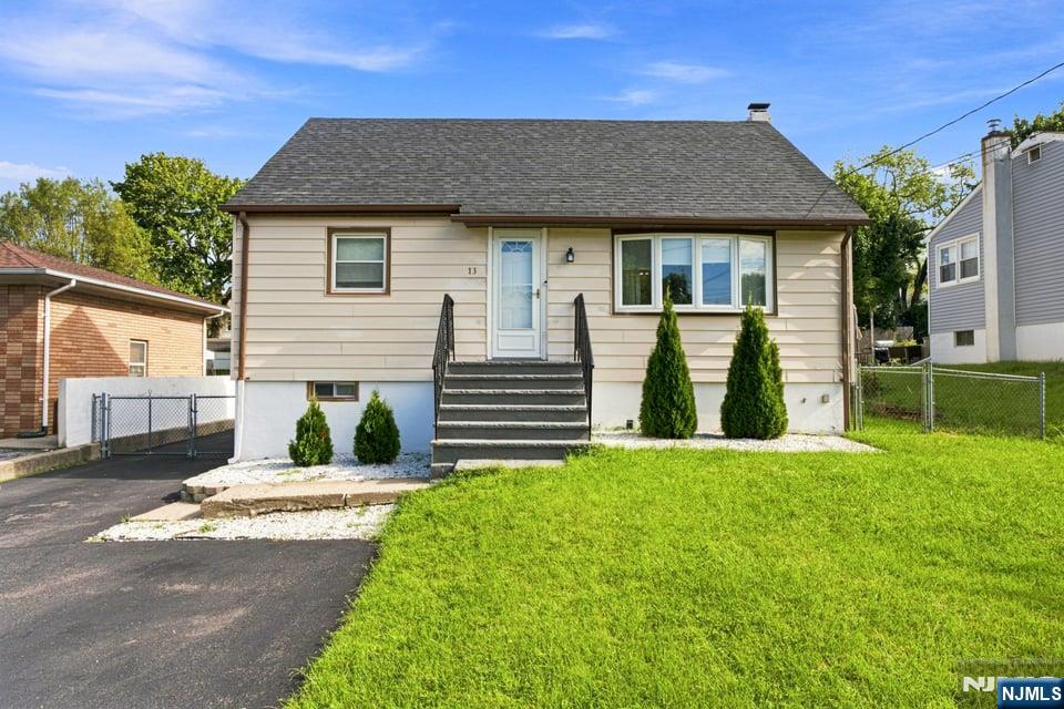 13 Kovach Street - Photo 1