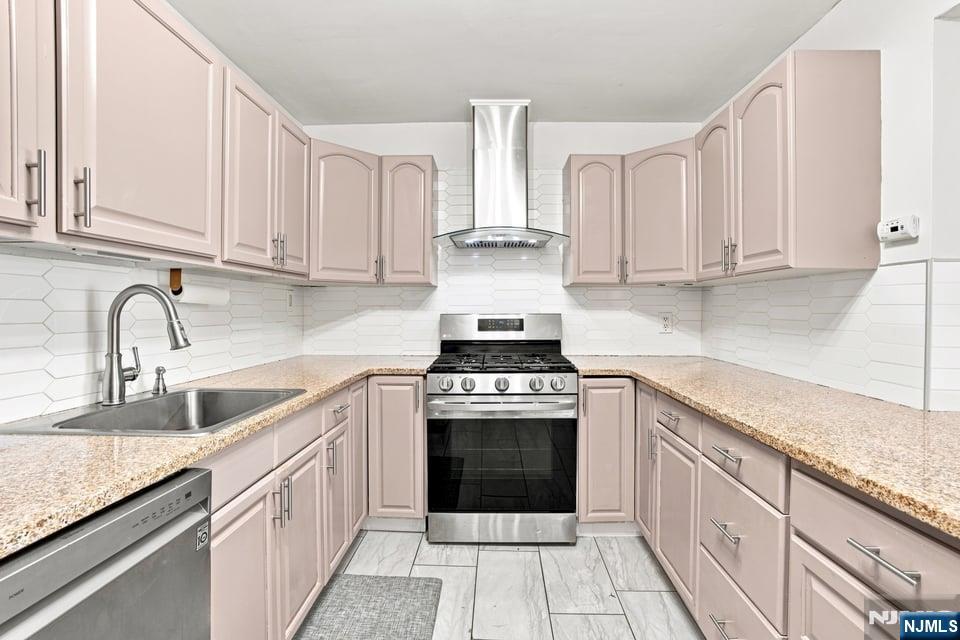 Photo 4 of Single family home for sale at 13 Kovach St, Franklin, NJ 07416 | MLS# 26034442 | Listing updated on 2026-09-29