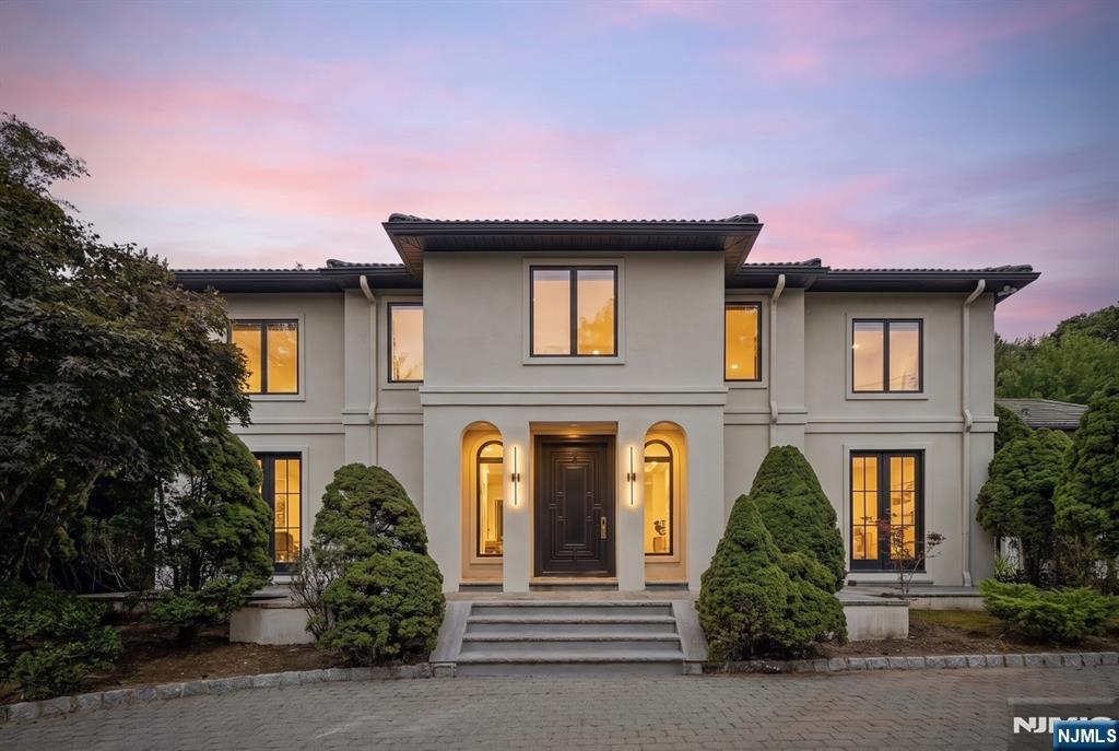 471 Homans Avenue - Photo 1