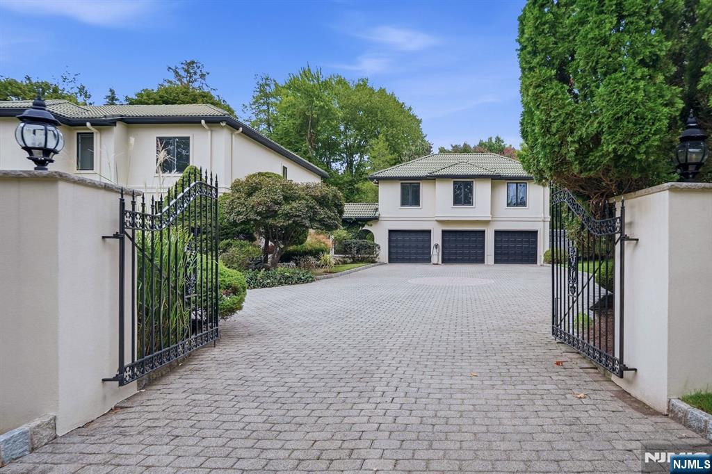 471 Homans Avenue - Photo 3
