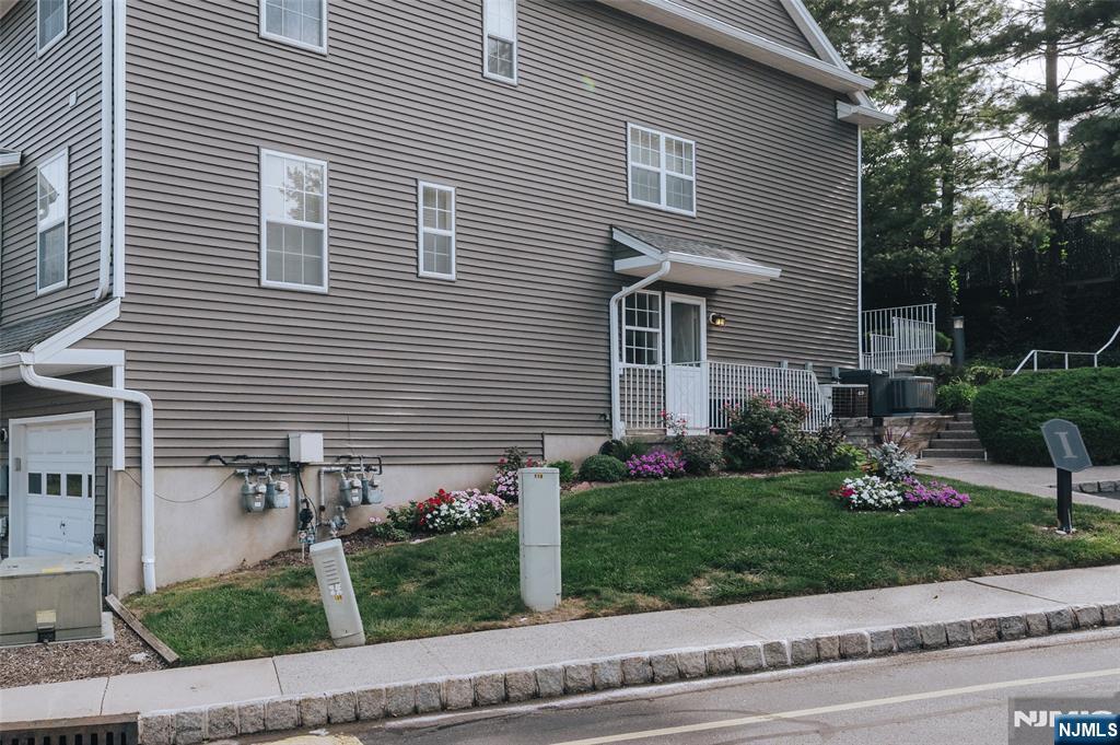 Photo 3 of Sale Pending at 20 S Midland Ave #I2, Kearny, NJ 07032 | MLS# 26034454 | Listing updated on 2026-09-23