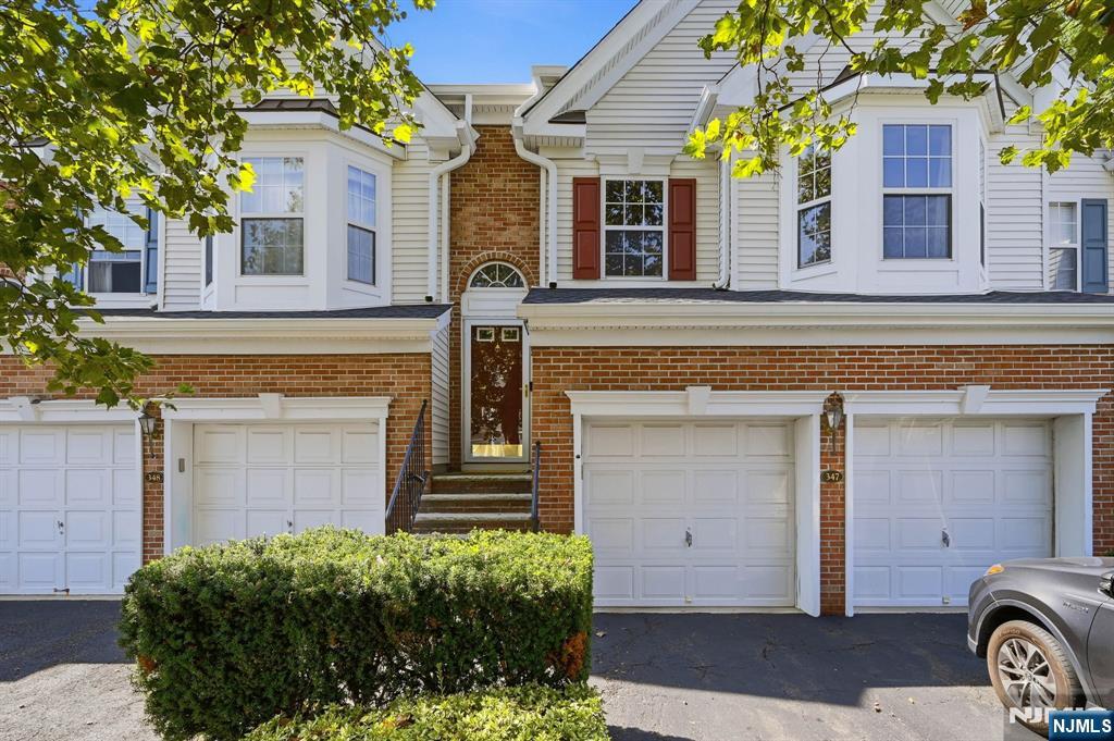 347 Winthrop Drive 3114 - Photo 1
