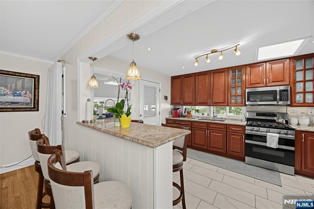 Photo 4 of Single family home for sale at 193 Mcfarlane Rd, Woodbridge, NJ 07067 | MLS# 26034487 | Listing updated on 2026-10-04