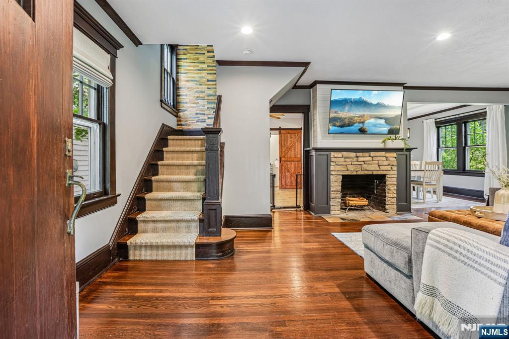 419 Hollywood Avenue - Photo 5