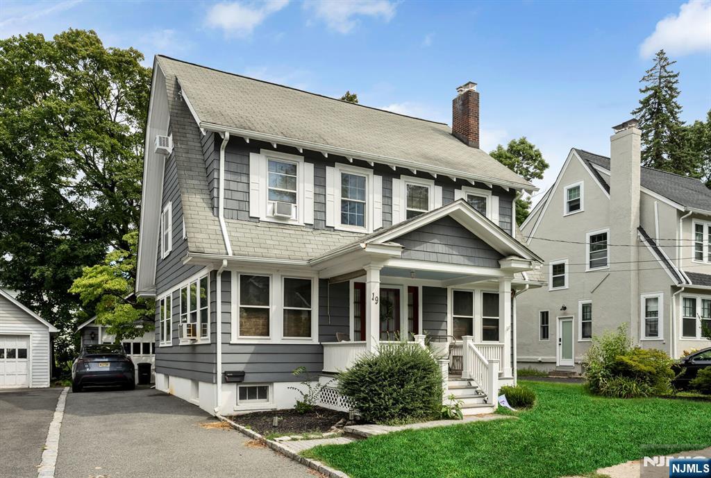 19 Christopher Place - Photo 1