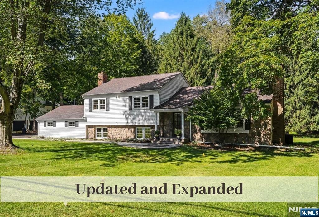 Photo 1 of Single family home for sale at 25 Ripplewood Dr, Upper Saddle River, NJ 07458 | MLS# 26034509 | Listing updated on 2026-09-17