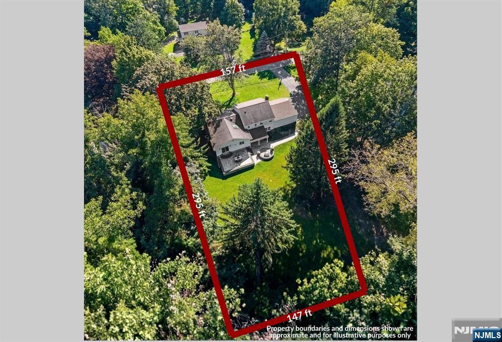 Photo 2 of Single family home for sale at 25 Ripplewood Dr, Upper Saddle River, NJ 07458 | MLS# 26034509 | Listing updated on 2026-09-17