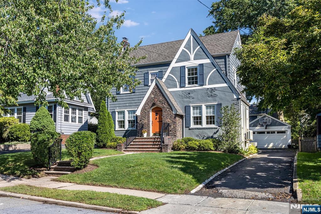 10 Colgate Road - Photo 1