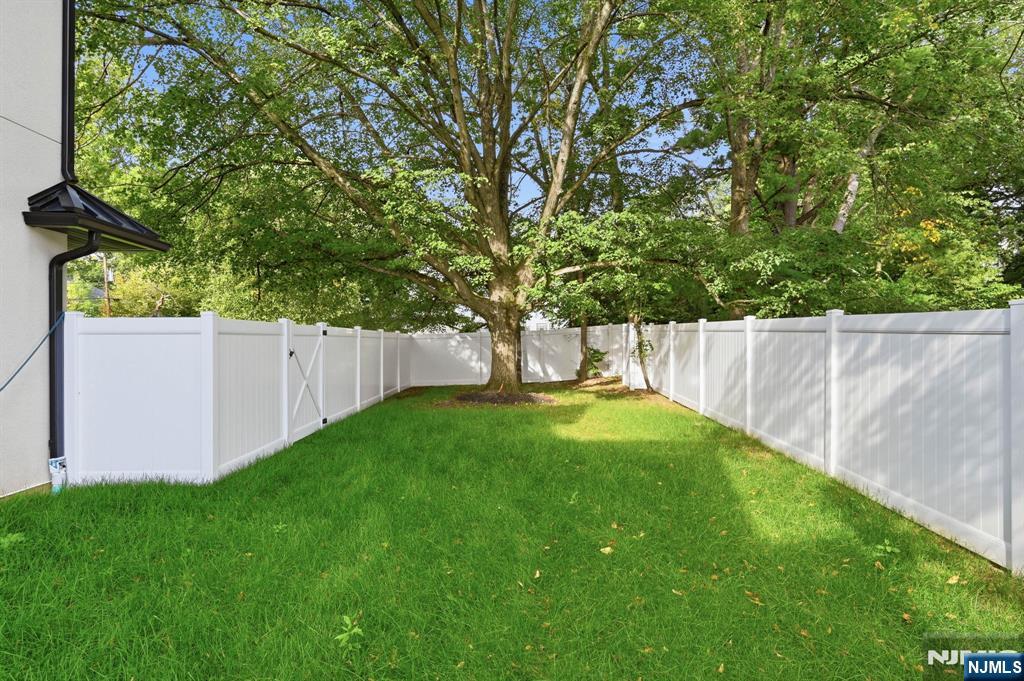 Photo 39 of Single family home for sale at 4 Athens Rd, Millburn, NJ 07078 | MLS# 26034539 | Listing updated on 2026-09-12