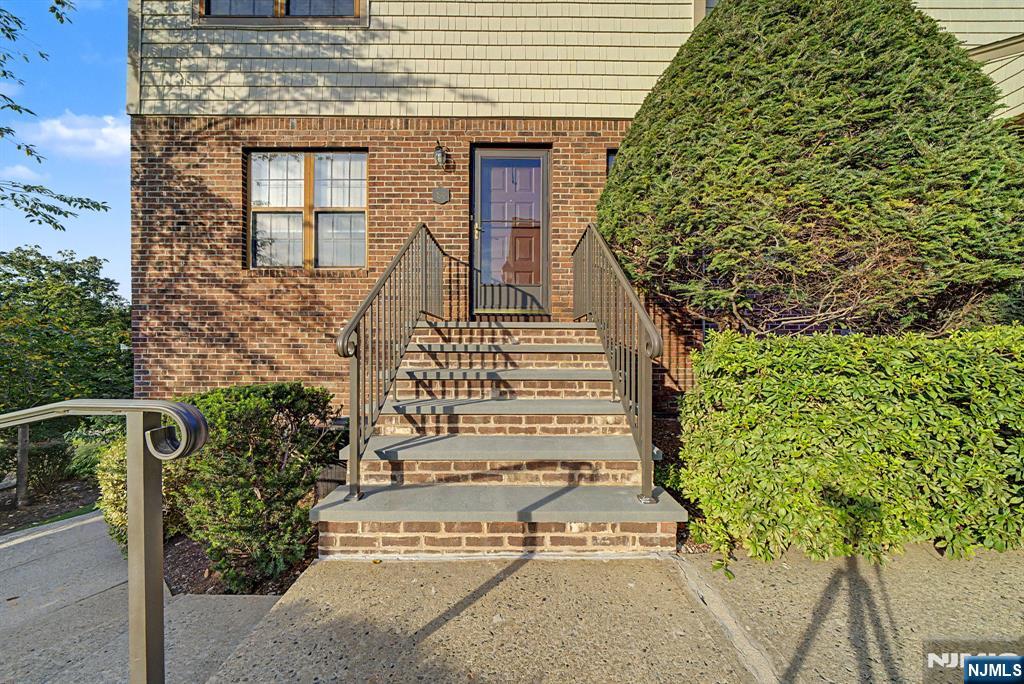101 Oak Street E7 - Photo 2