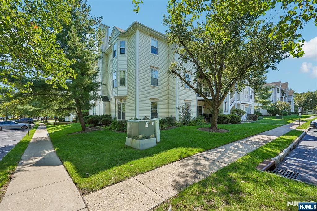 945 Juniper Way - Photo 3
