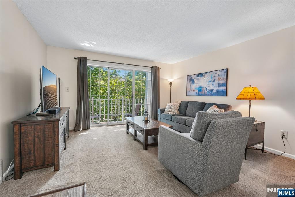 945 Juniper Way - Photo 4