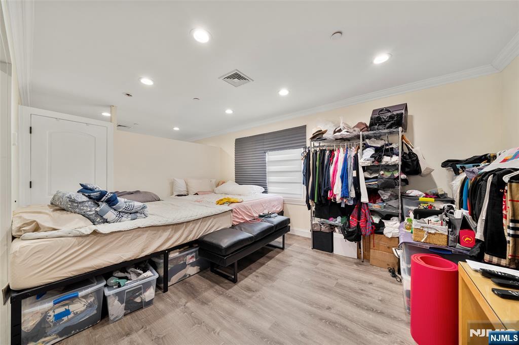 340 Paterson Avenue — photo 24