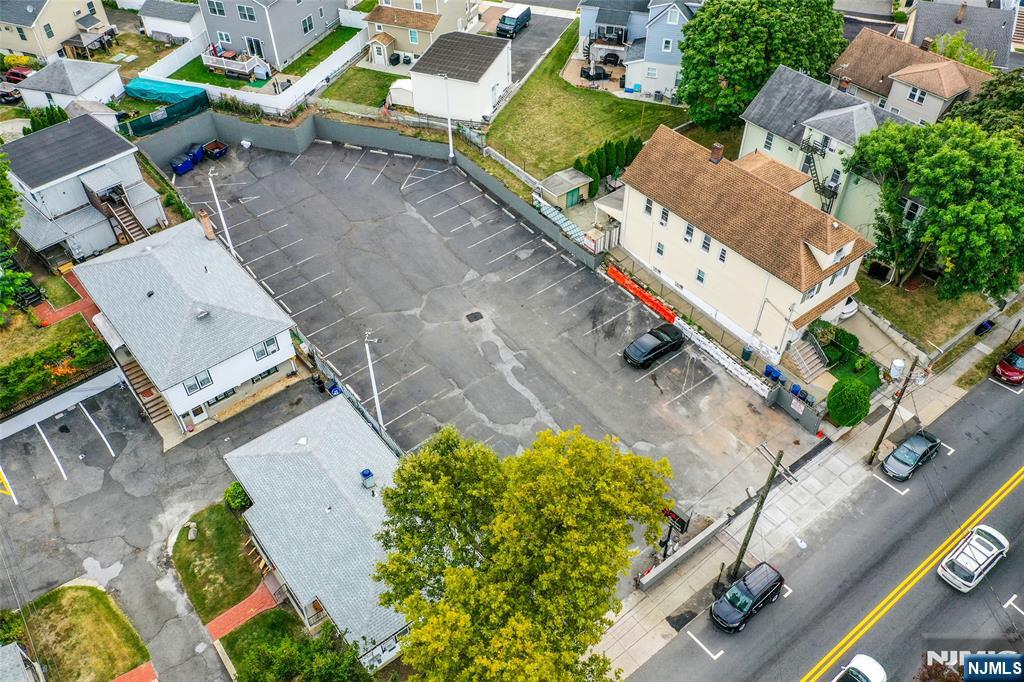 340 Paterson Avenue — photo 32