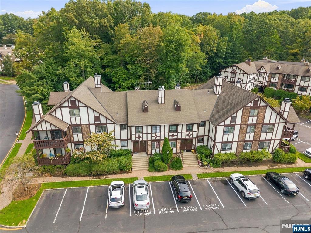 Photo 2 of Condo for sale at 2902 Mark Twain Way, Mahwah, NJ 07430 | MLS# 26034574 | Listing updated on 2026-09-18