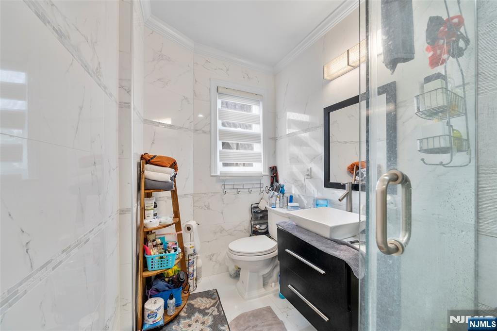 340 Paterson Avenue — photo 27