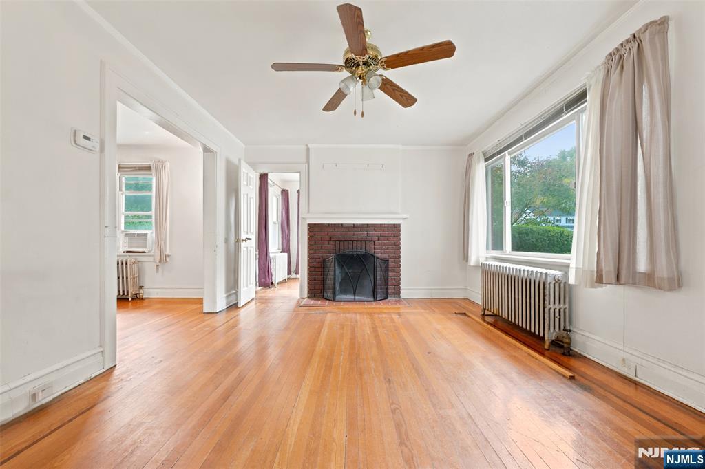 Photo 3 of Single family home for sale at 1481 Endicott Ter, Teaneck, NJ 07666 | MLS# 26034582 | Listing updated on 2026-09-17