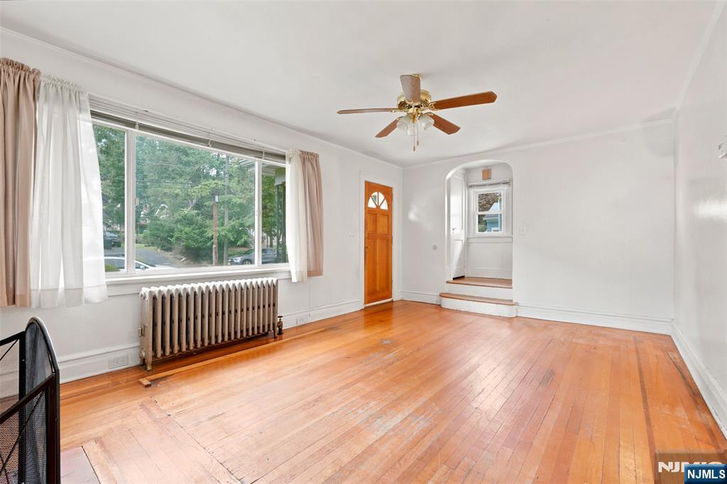 Photo 4 of Single family home for sale at 1481 Endicott Ter, Teaneck, NJ 07666 | MLS# 26034582 | Listing updated on 2026-09-17