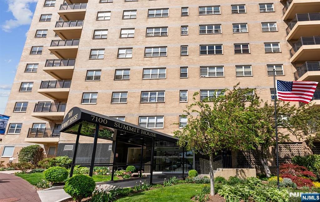 Condo for sale at 7100 Boulevard E #6K, Guttenberg, NJ 07093 | MLS# 26034587